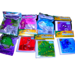 4  Crayola Bath Books (3+) & 4 Packages Grafix Bath Noodles (6+), All Different